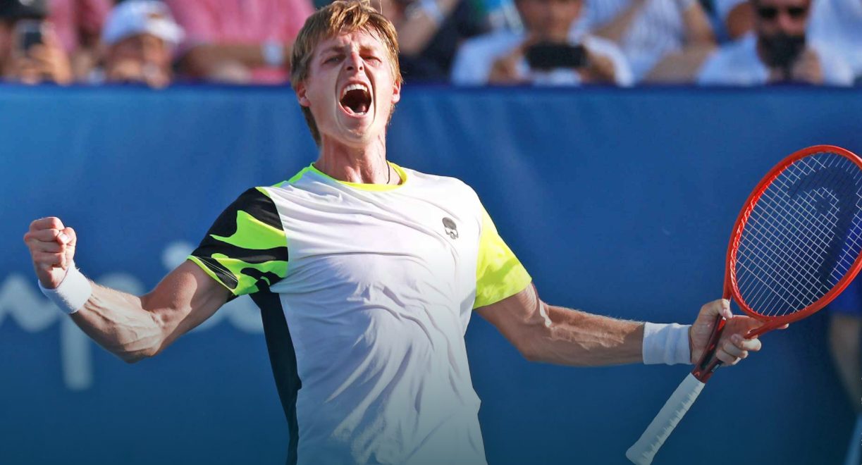 Белорус Илья Ивашко впервые в карьере выиграл турнир ATP!