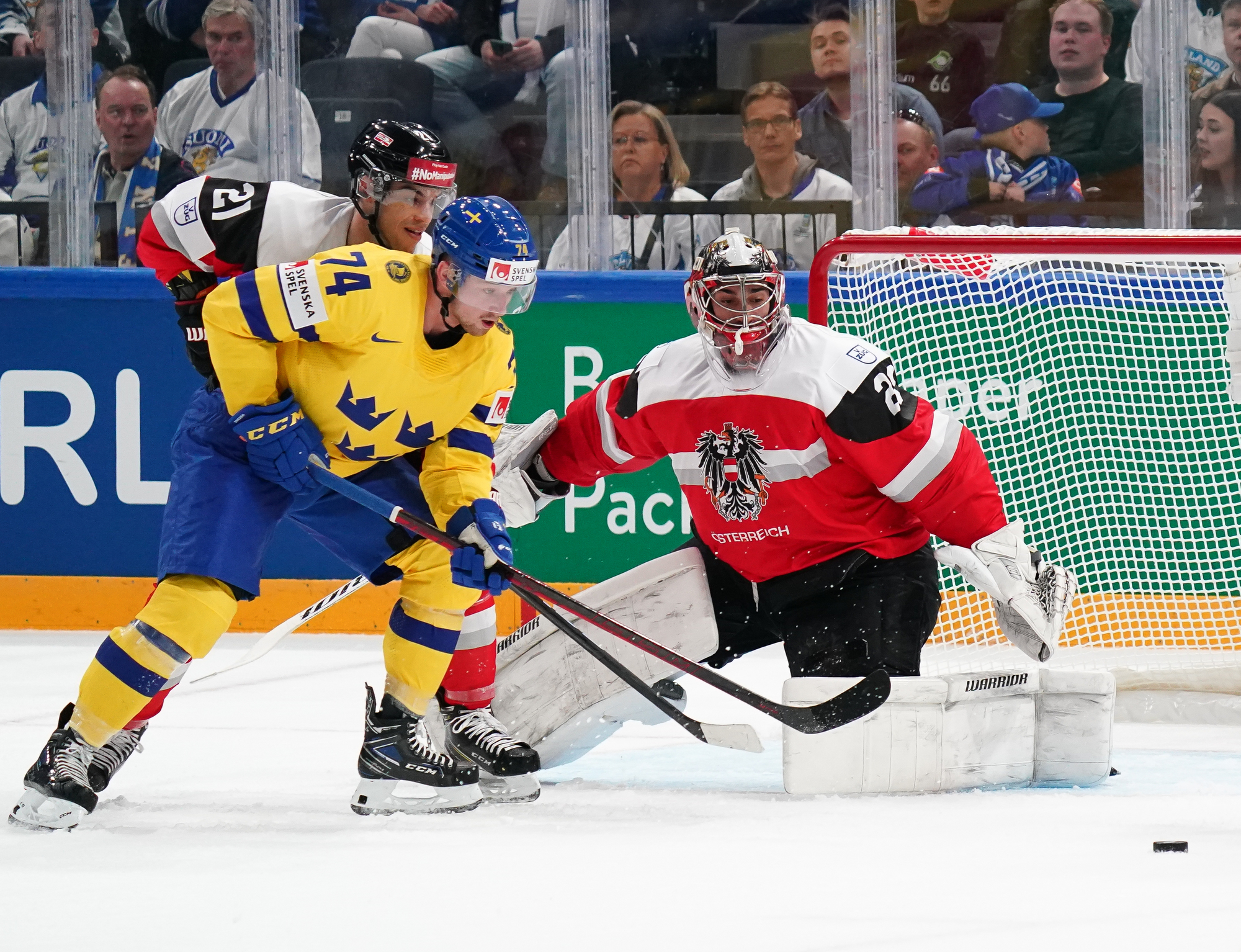 ЧМ по хоккею 2022. Финляндия победила Латвию, Швеция обыграла Австрию, Дания разгромила Казахстан