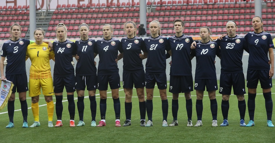 Женская сборная Беларуси разгромно проиграла исландкам. В двух матчах с северянками команда пропустила 11 мячей