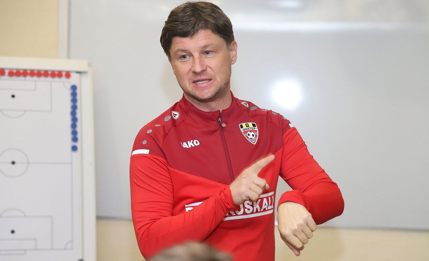 Алексей Бага: тренер-иностранец у нас бог и гений тактической мысли, а свой &mdash; «физрук»