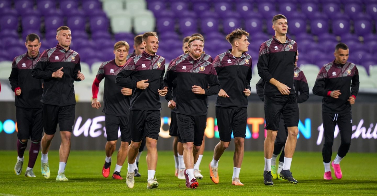 Лаптев, Скавыш и еще 22 футболиста вызваны в сборную Беларуси на последние матчи евроотбора