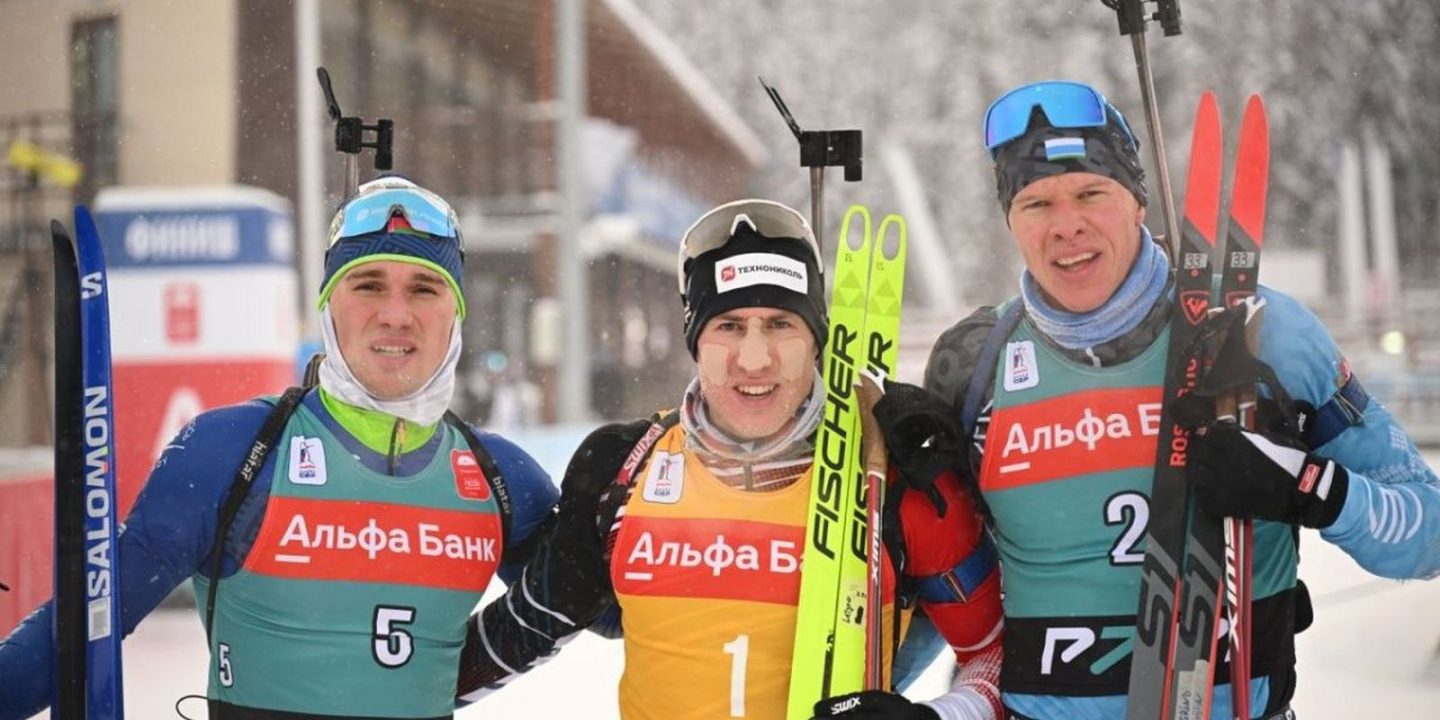 Антон Смольский взял серебро в масстарте на 2-м этапе Кубка России по биатлону