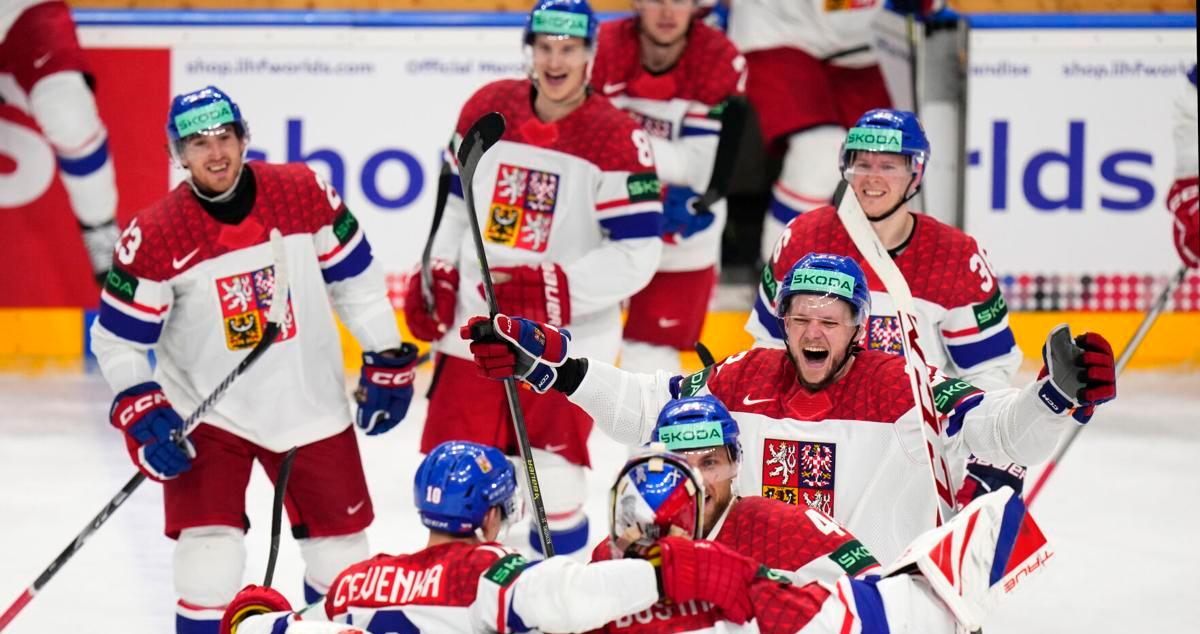 Волевая победа чехов, победное начало для Казахстана. Итоги дня на ЧМ по хоккею