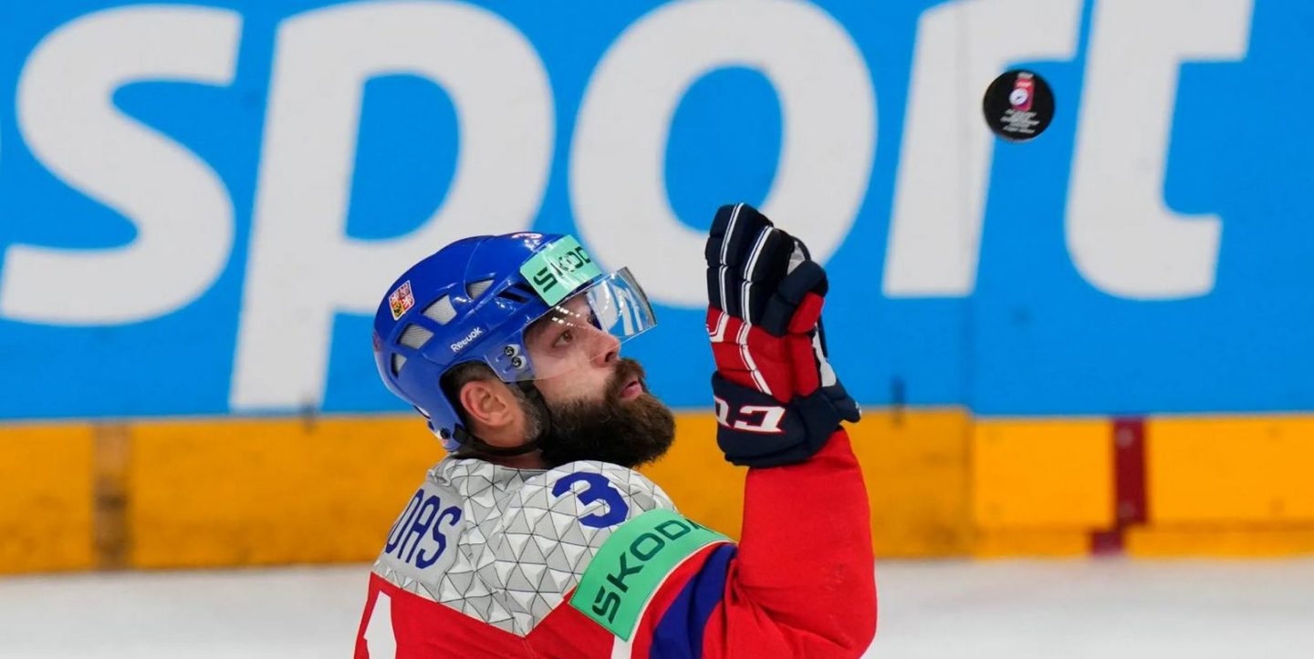 Сборные Канады, Швейцарии, Чехии и Швеции сыграют в полуфиналах ЧМ по хоккею