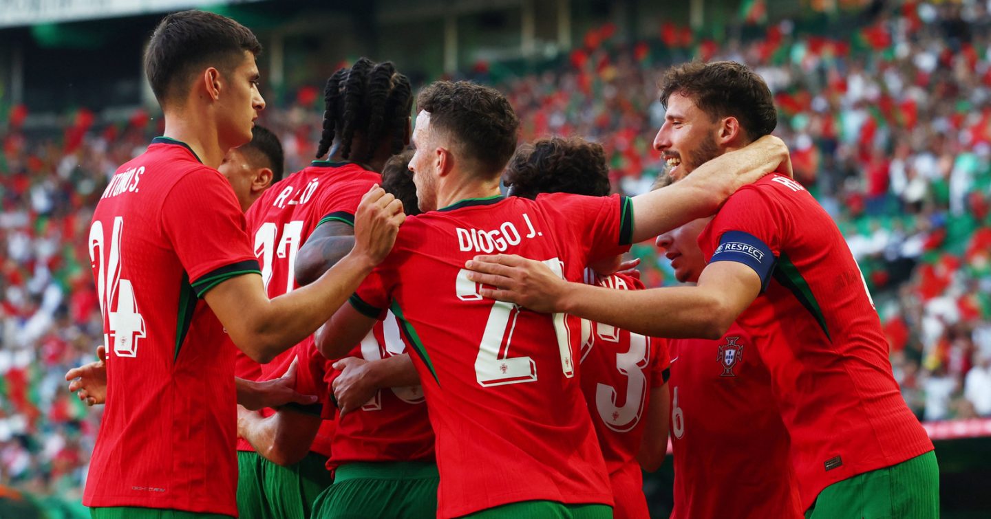 Сборная Португалии обыграла финнов и другие результаты товарищеских матчей