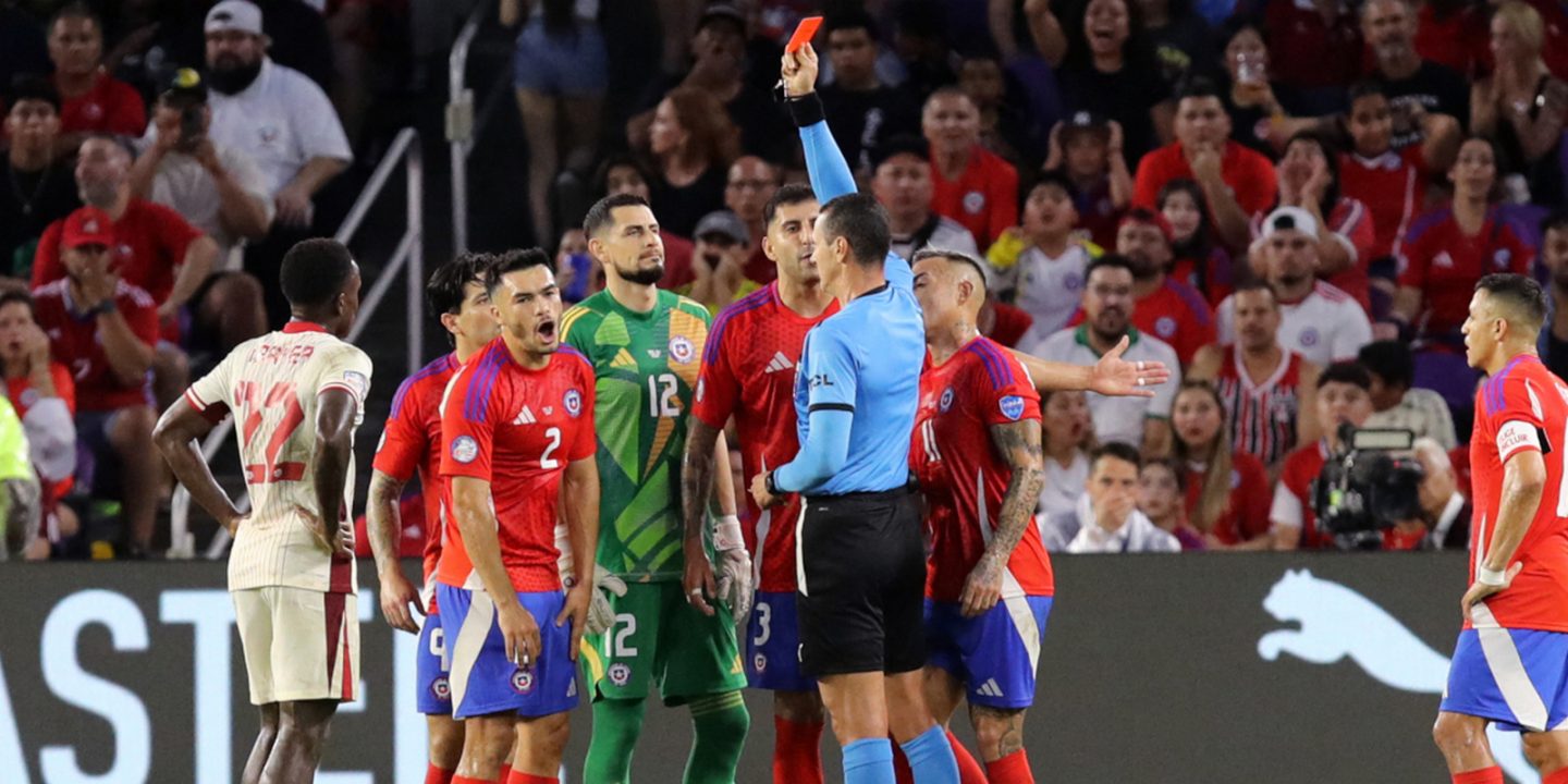 Аргентина обыграла Перу, Канада не пустила Чили в четвертьфинал Copa America-2024