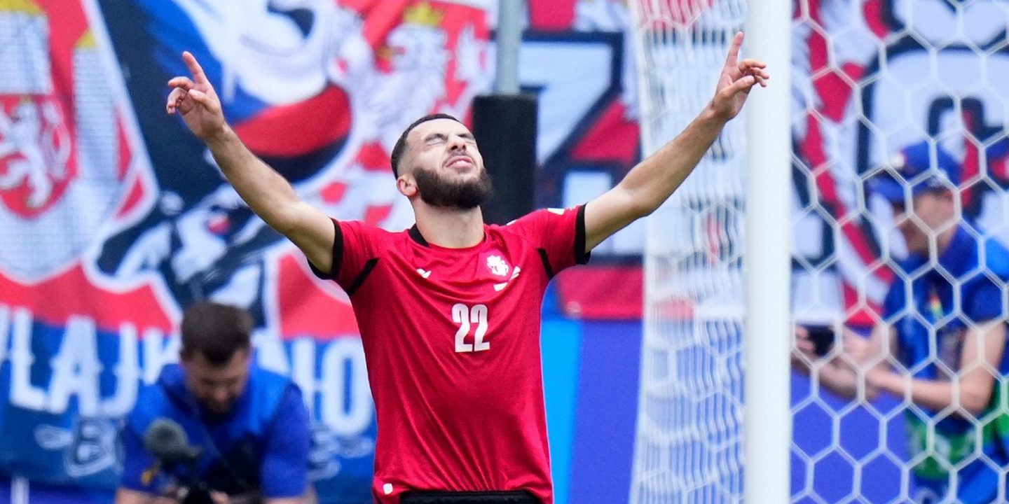 Футболист сборной Грузии стал лучшим бомбардиром по итогам групповой стадии Евро-2024