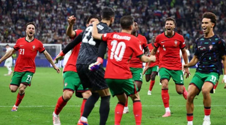 Дубль Мериха Демирала принес Турции победу над Австрией в 1/8 финала Евро-2024