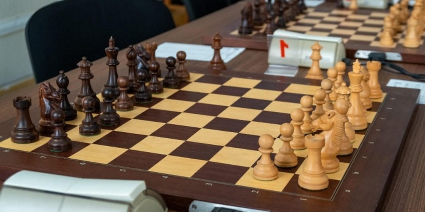 Белорусские шахматисты будут выступать под флагом FIDE до 2026 года