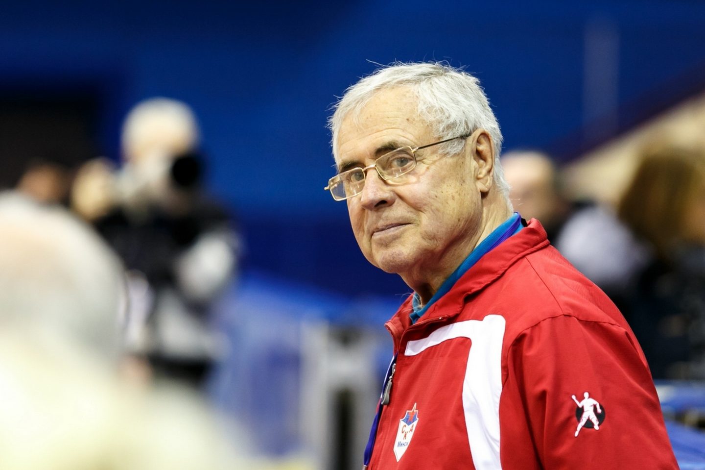 Спартак Миронович объяснил, почему живет на даче