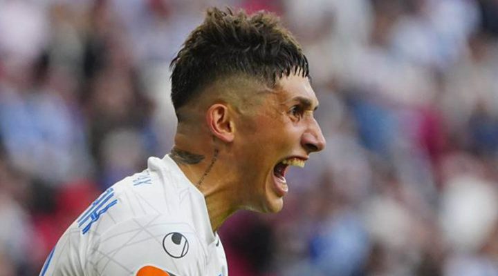 Илья Черняк представлен в качестве футболиста минского «Динамо»