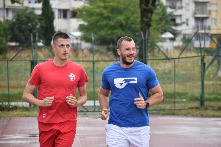 Экс-игрок ФК «Работнички» Позняк: думаю, «Торпедо»-БЕЛАЗ должно проходить такую команду