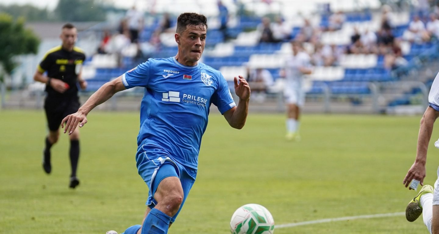 Александр Шестюк избежал дисквалификации за грубость в единоборстве с Максимом Плотниковым