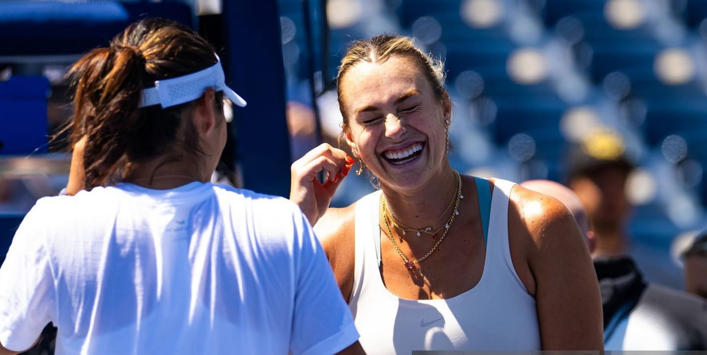 Арина Соболенко высказалась о ближайшей сопернице Полине Кудерметовой