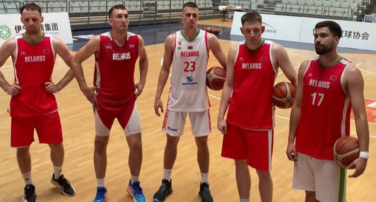 Мужская сборная Беларуси по баскетболу стартовала с победы на международном турнире