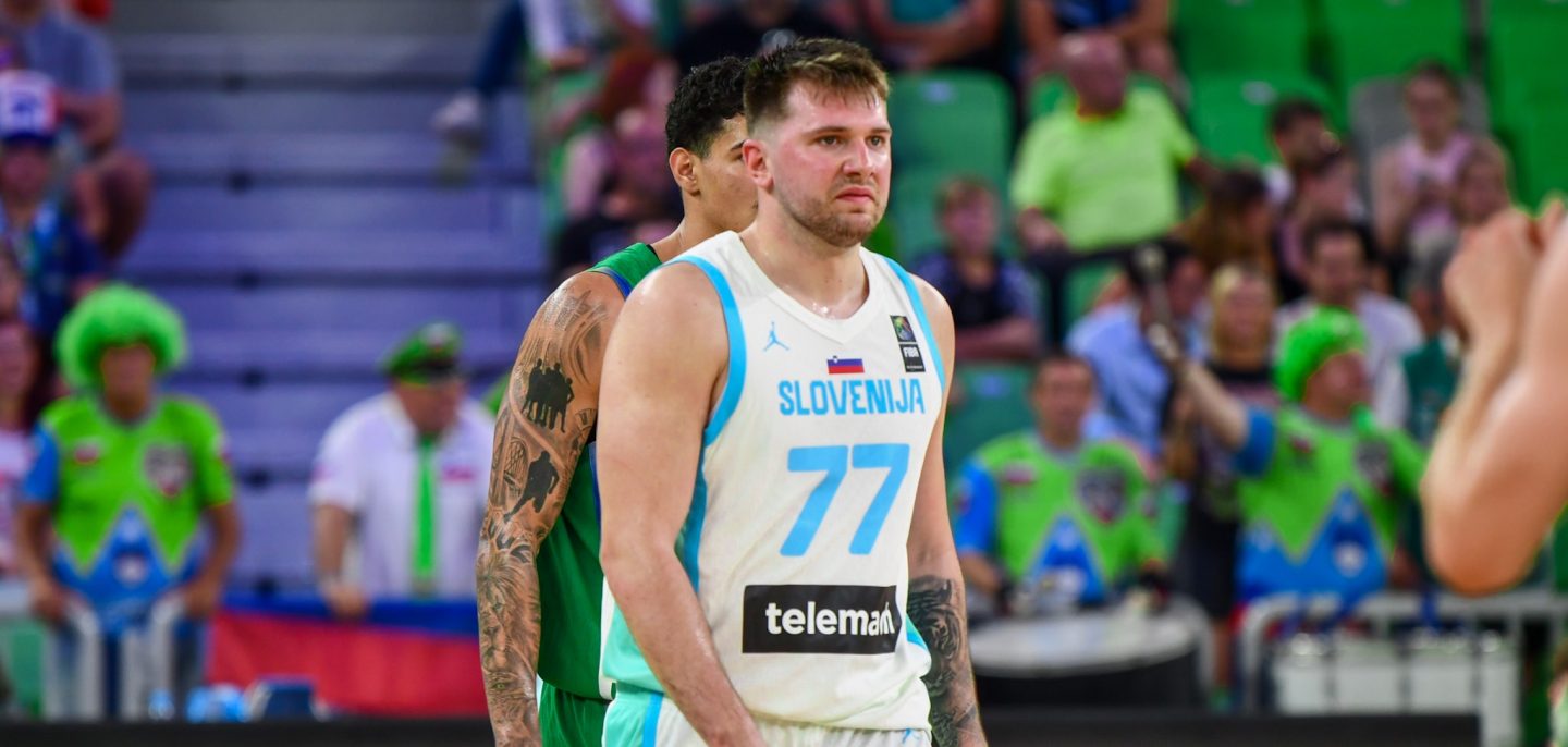 2 сенсации во 2-й день Евробаскета: Словения с Дончичем и действующий чемпион потерпели поражения