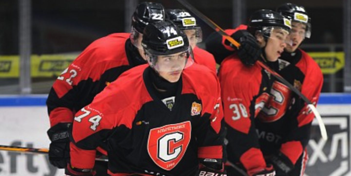 Российские братья-близнецы на просмотре в минском &#171;Динамо&#187;