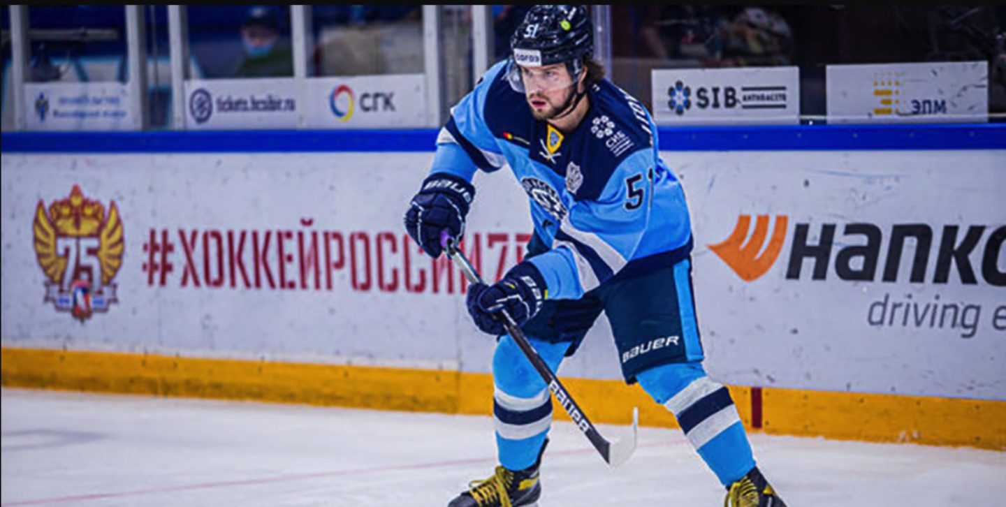 Экс-игрок клубов КХЛ перешел в &#171;Юность&#187;