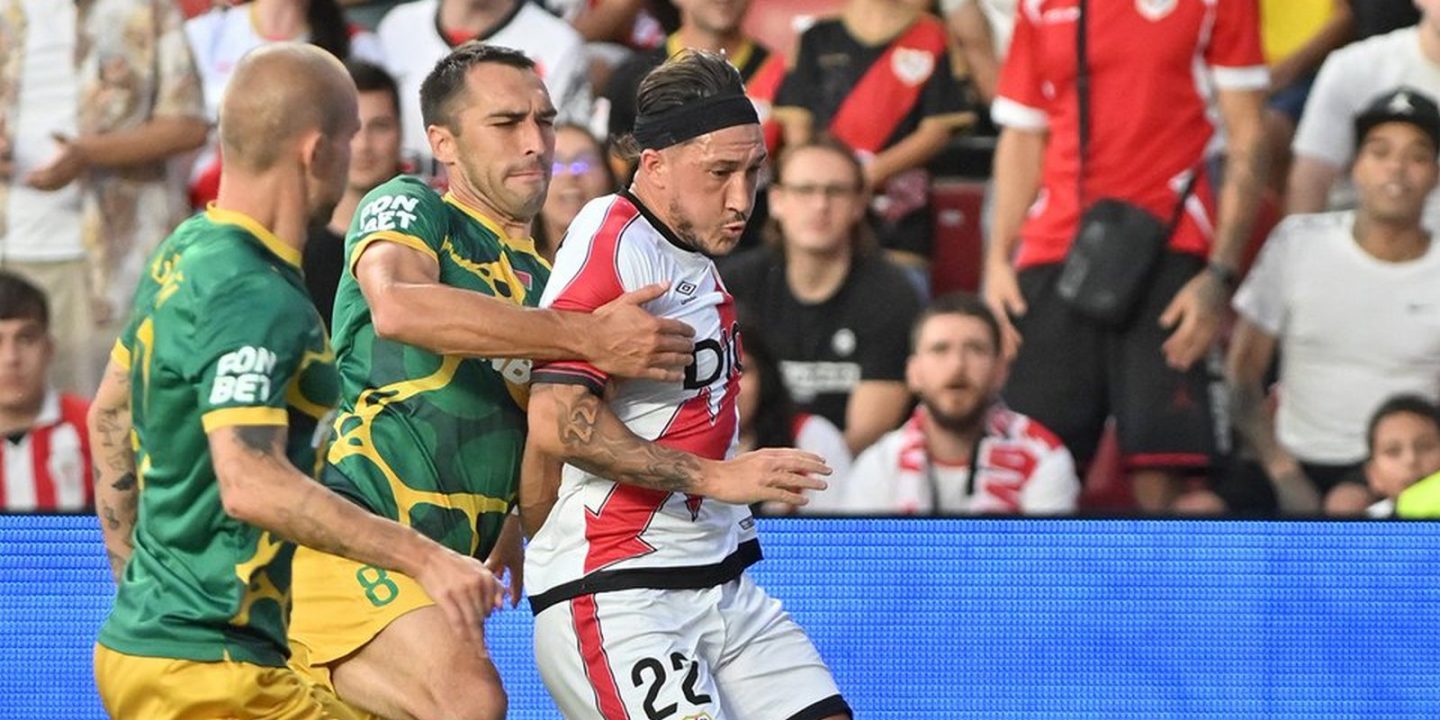 &laquo;Неман&raquo; не пропустил в первом тайме ответного матча с &laquo;Райо Вальекано&raquo;