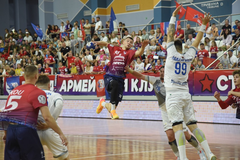 «Мешков Брест» и СКА снова обменялись колкостями в соцсетях