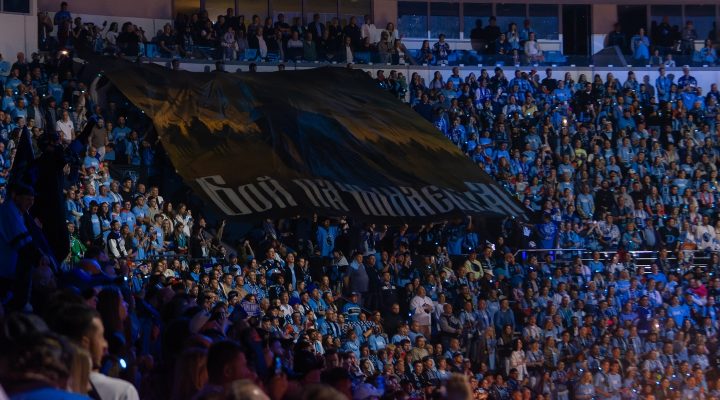 «Так мучиться и уродоваться…» Николай Золотов &mdash; о невозможности играть дома