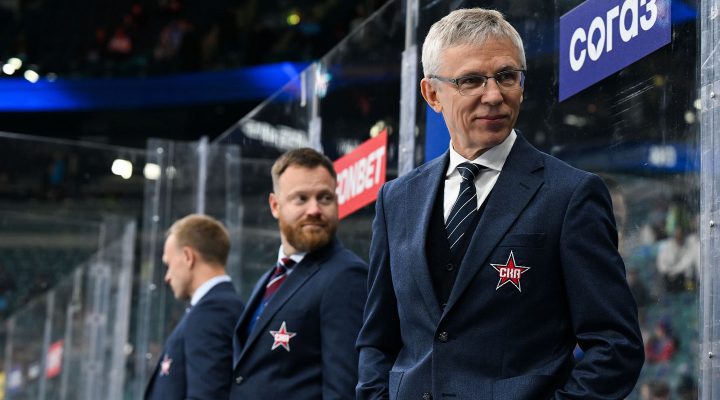 Виталий Пинчук вылетел на скамейку СКА после силового приема Маркуса Филлипса