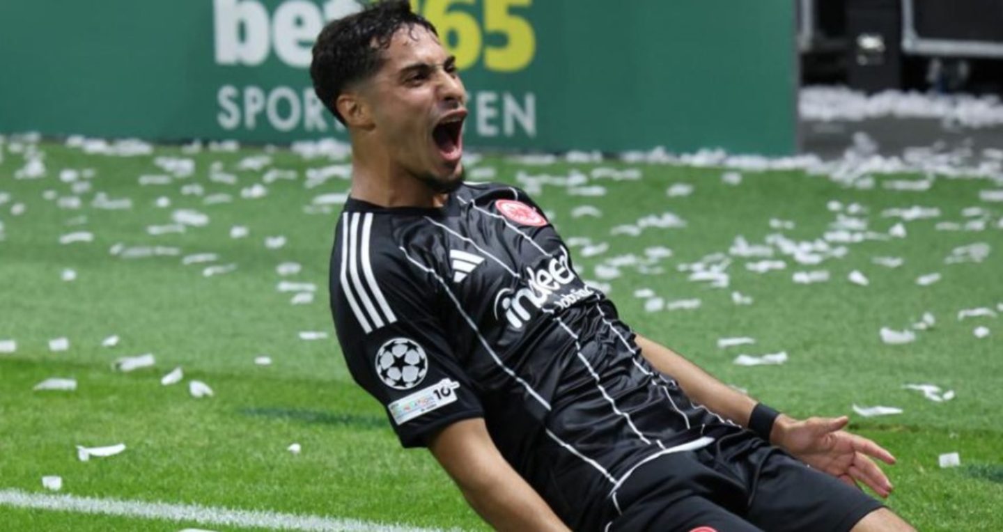 &#171;Айнтрахт&#187; разгромил &#171;Галатасарай&#187; в Лиге чемпионов