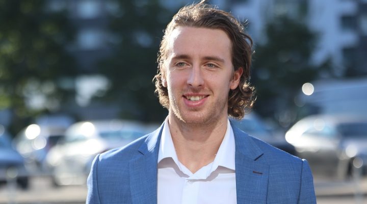 «Не очень люблю такие вопросы». Алос оказался смущен поднятой на пресс-конференции темой