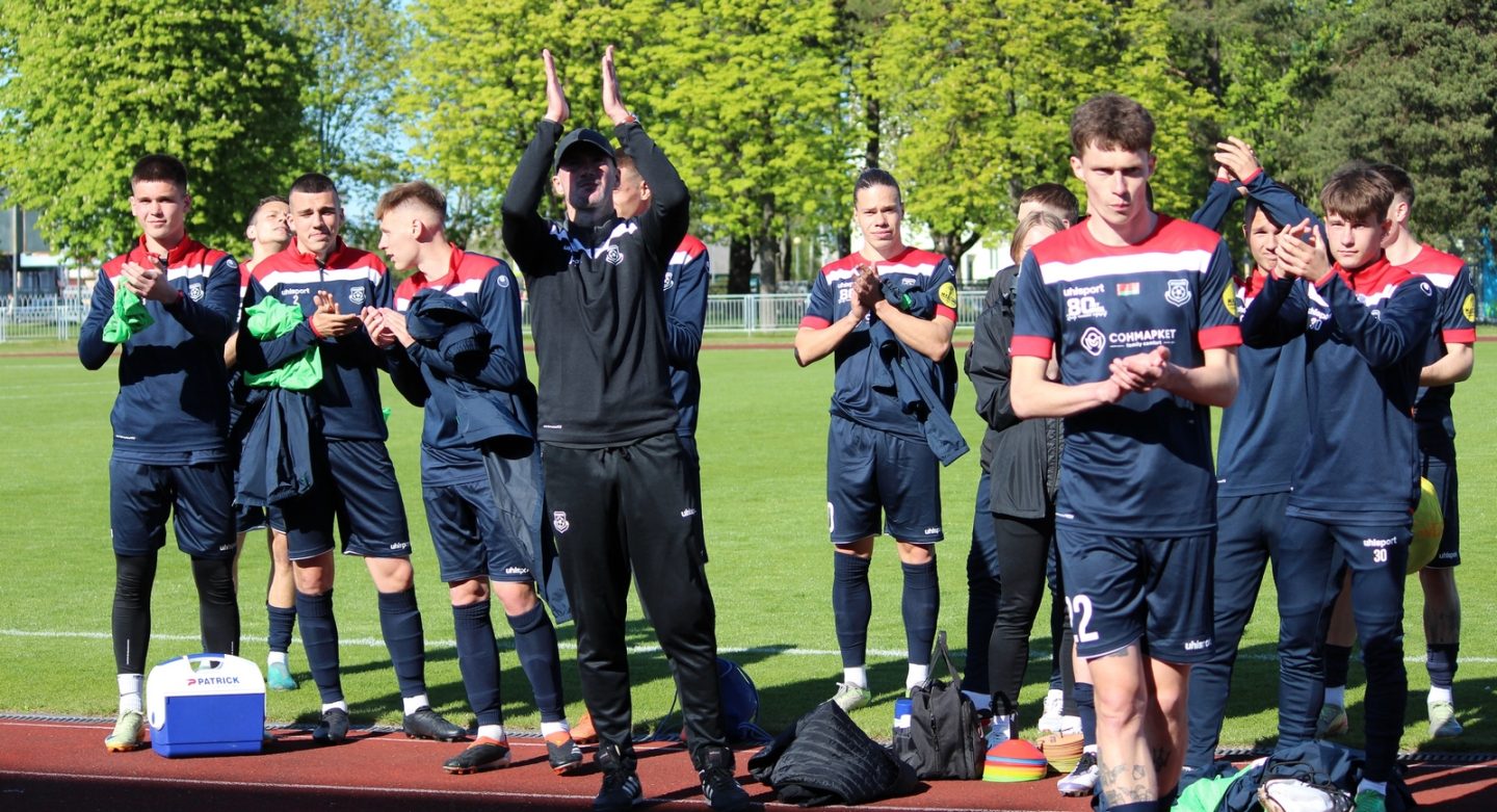 «Днепр» с трудом одержал победу в первом матче без Олега Радушко