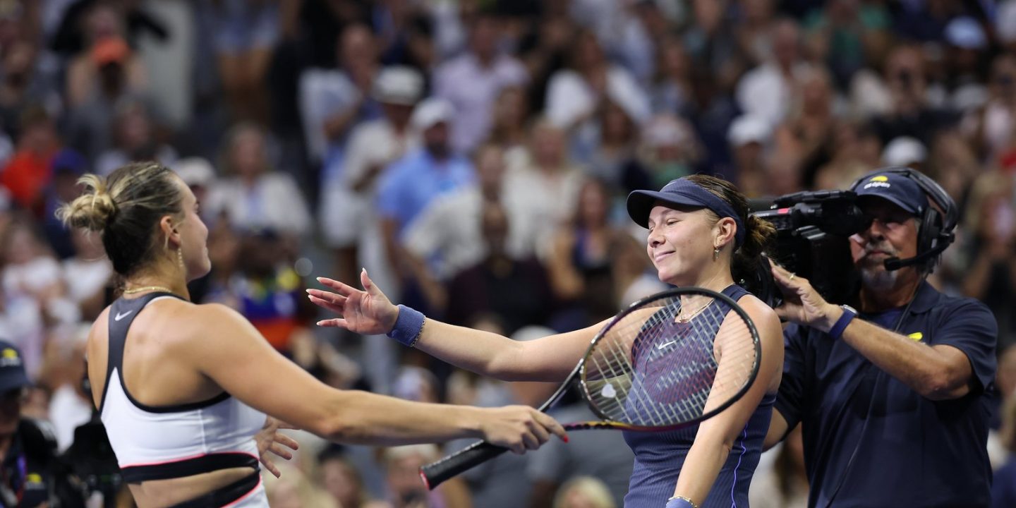Известно расписание полуфиналов WTA Finals 2025 Пегула — Рыбакина и Соболенко — Анисимова
