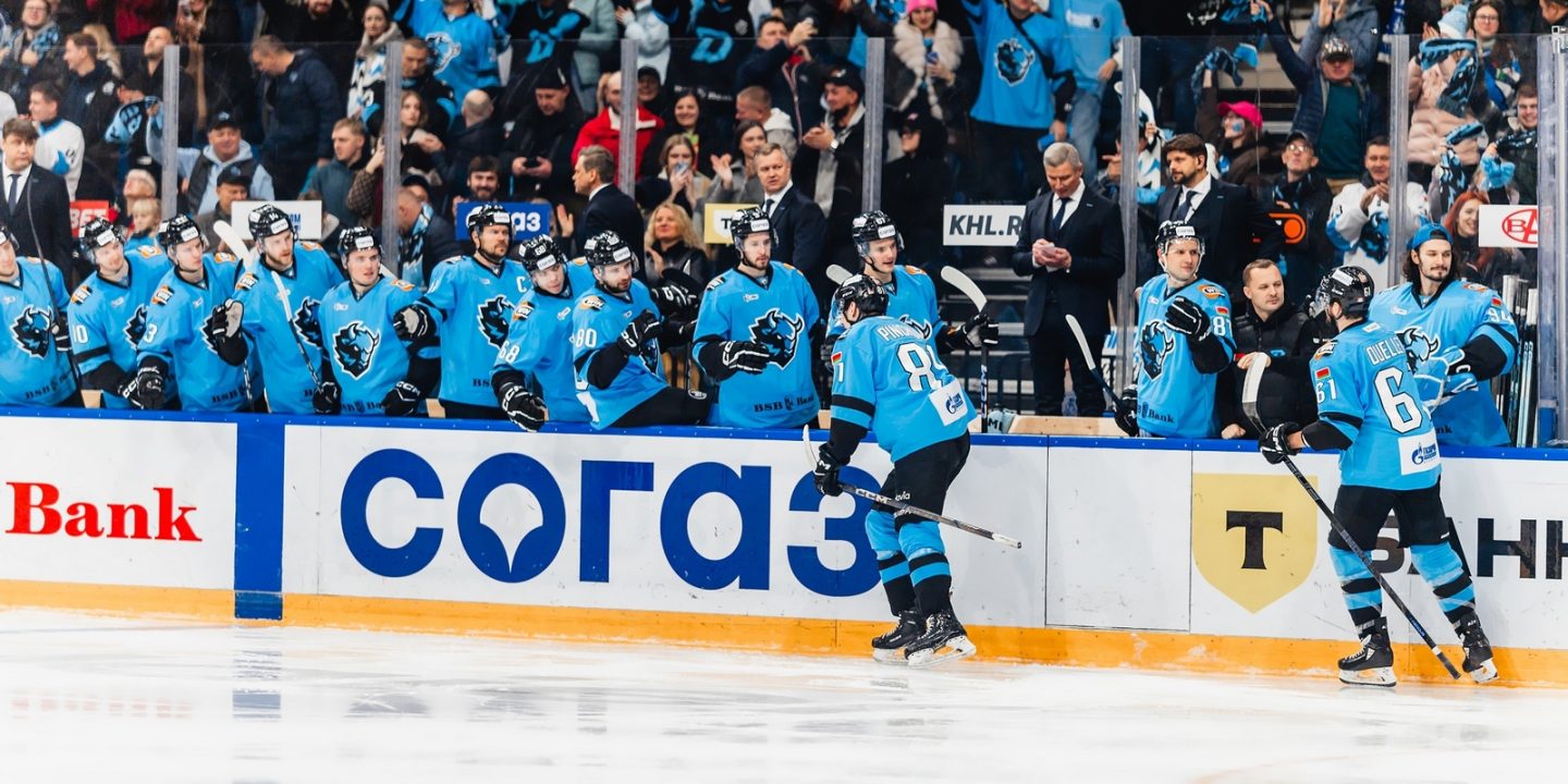 Минское &laquo;Динамо&raquo; нанесло &laquo;Амуру&raquo; пятое поражение подряд в КХЛ