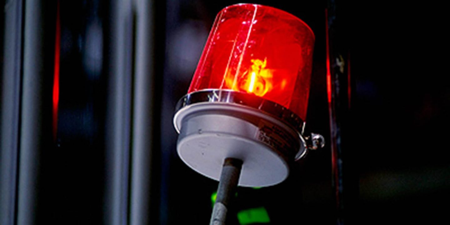 Арбитр, пожизненно отстраненный от работы на матчах КХЛ, может подать апелляцию