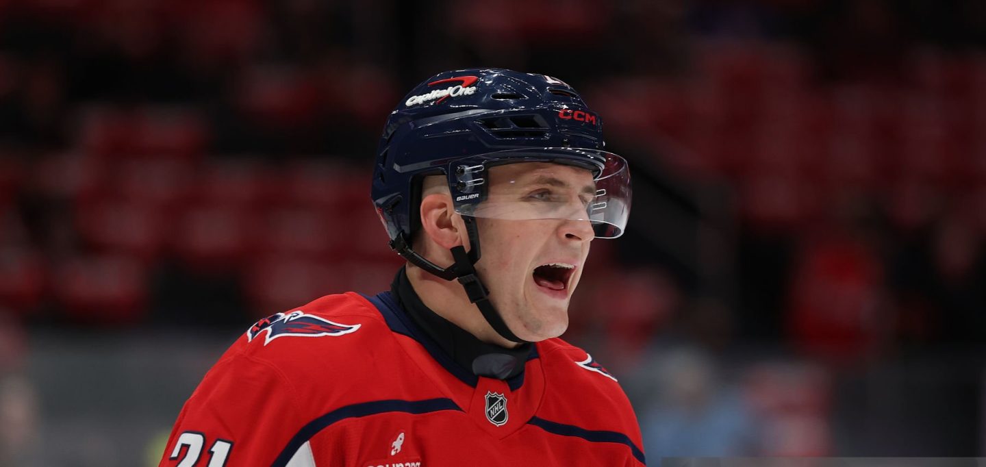 Алексей Протас стал автором первого белорусского гола в новом сезоне НХЛ