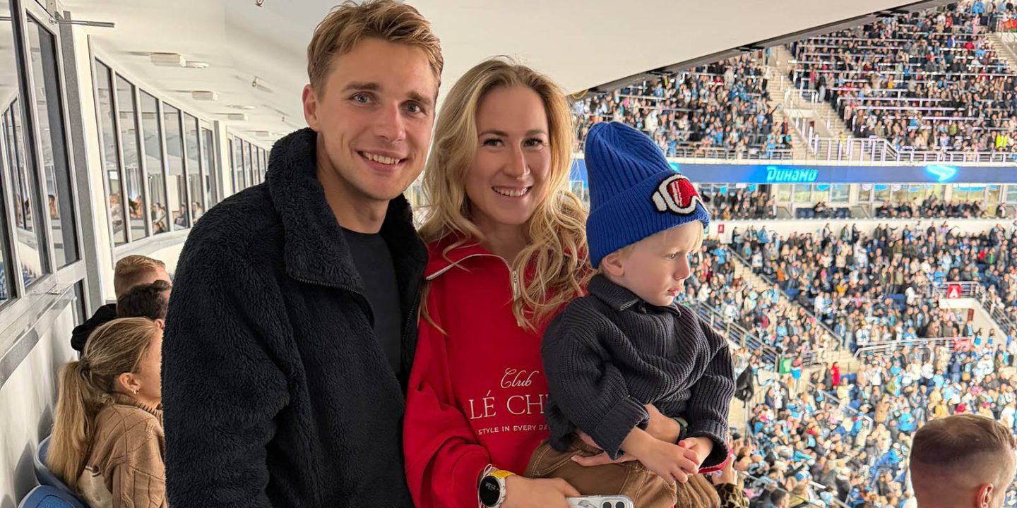 Динара Смольская: предыдущий раз была на хоккее за два дня до родов &mdash; как же круто вернуться!