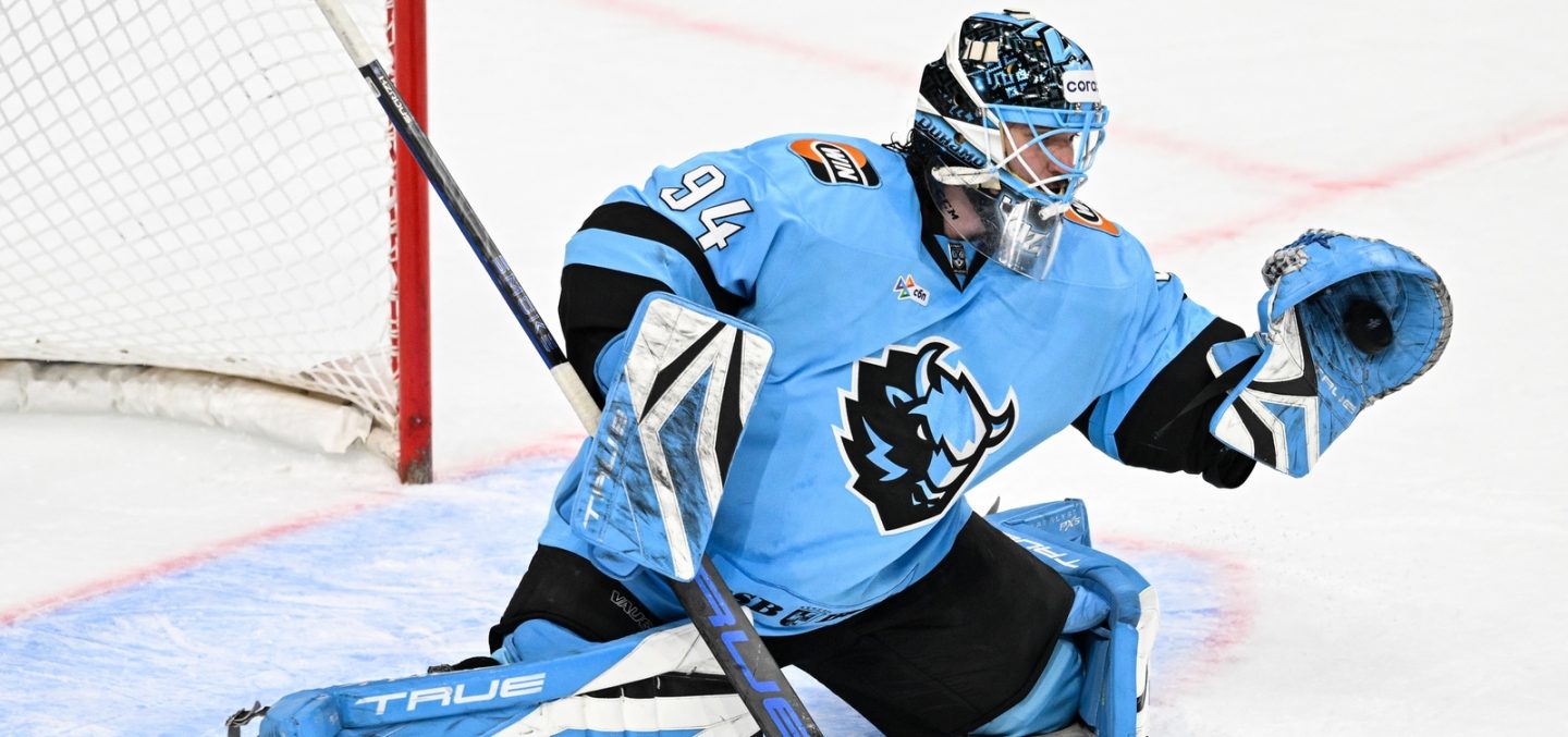 Василий Демченко, оформивший шатаут с 26 спасениями, не стал игроком дня в КХЛ