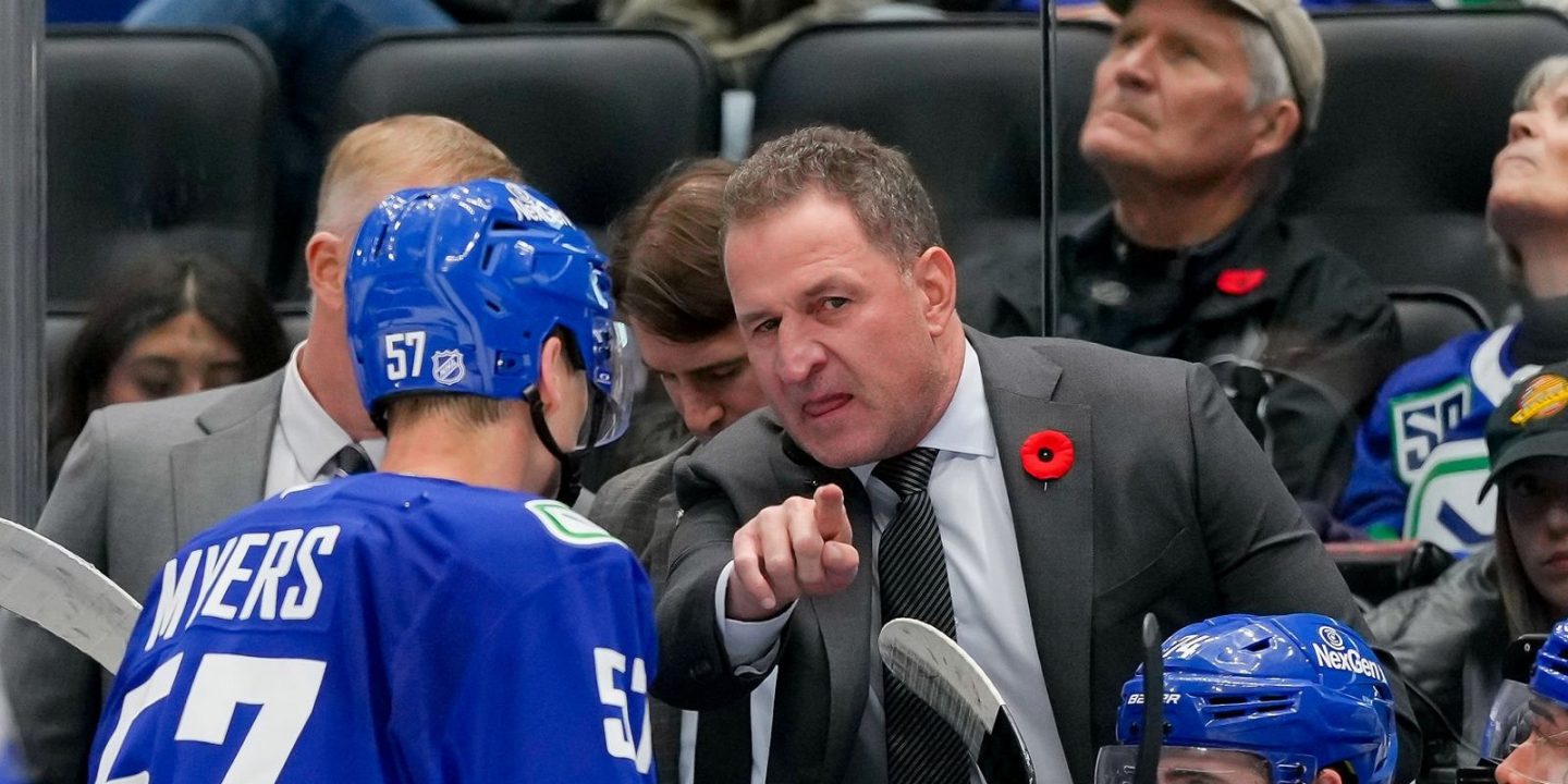 Тренер &laquo;Ванкувера&raquo; Адам Фут похвалил Никиту Толопило после матча с &laquo;Анахаймом&raquo;