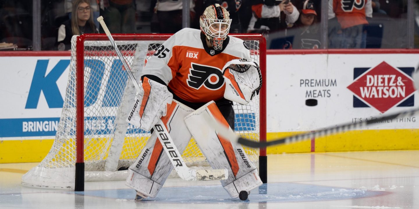 Алексей Колосов сделал 19 сэйвов в матче НХЛ «Филадельфия» — «Калгари»