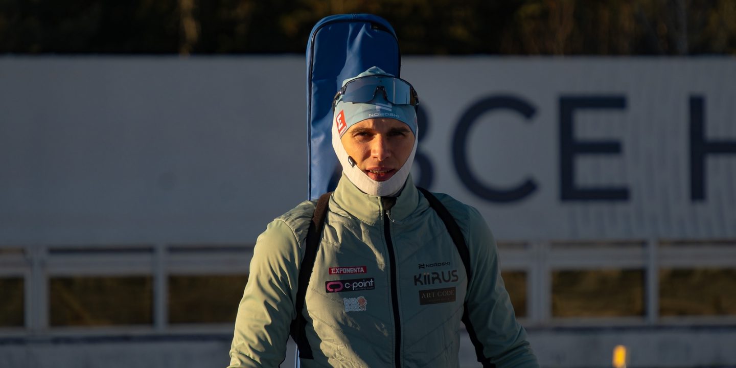 Антон Смольский выиграл спринт Кубка России на этапе в Ханты-Мансийске