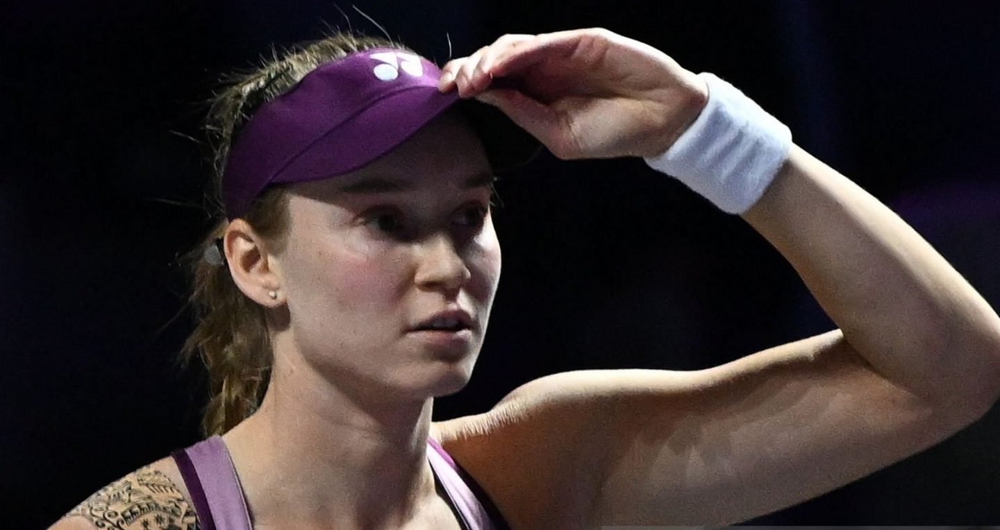 Елена Рыбакина заявила, что Арина Соболенко и Ига Свентек сильнее ее