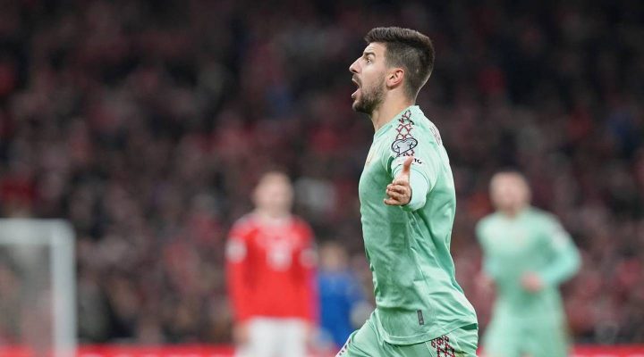 &laquo;Наполи&raquo; вылетел из Кубка Италии, проиграв &laquo;Комо&raquo; по пенальти