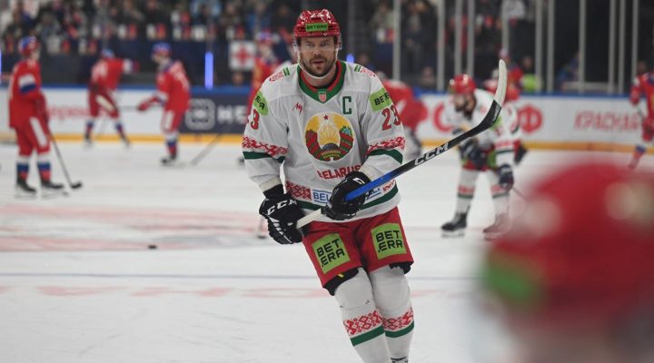 Коллекционер из Беларуси: мне никто из наших игроков майки не дарит, а иностранцам пожалуйста