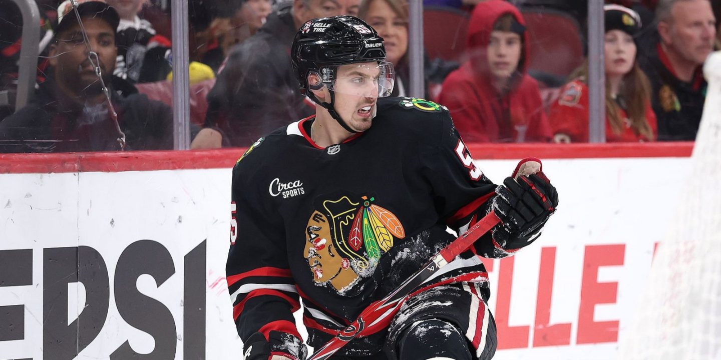 Белорусский хоккеист «Чикаго» рассказал о жизни в США