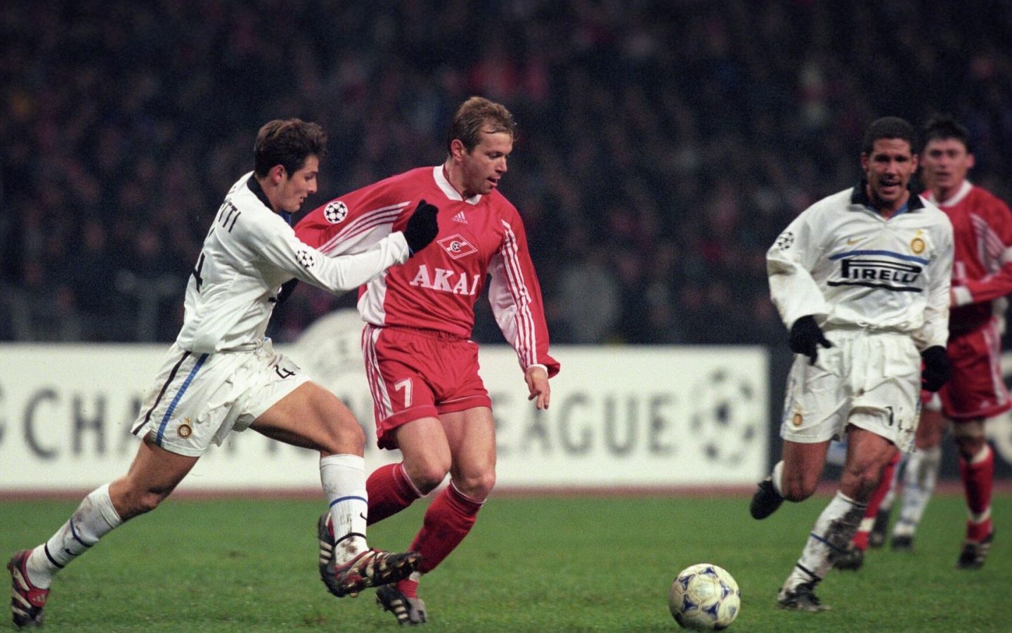 Коллекционер рассказал, что в 2024 году его коллега заполучил фото с автографом от Василия Баранова