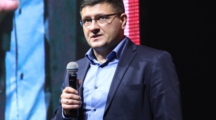 Александр Гутор предположил, что в игре «Штутгарта» и «Баварии» будет забито больше трех голов