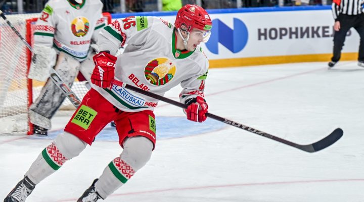 Роман Горбунов забросил первую шайбу сборную Беларуси на Кубке первого канала