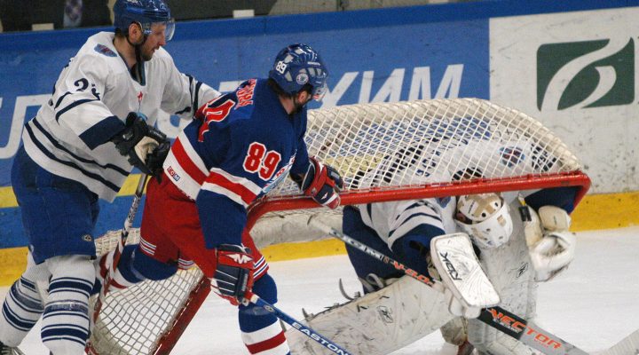 Динамовское дерби в КХЛ: схватка фаворитов Запада