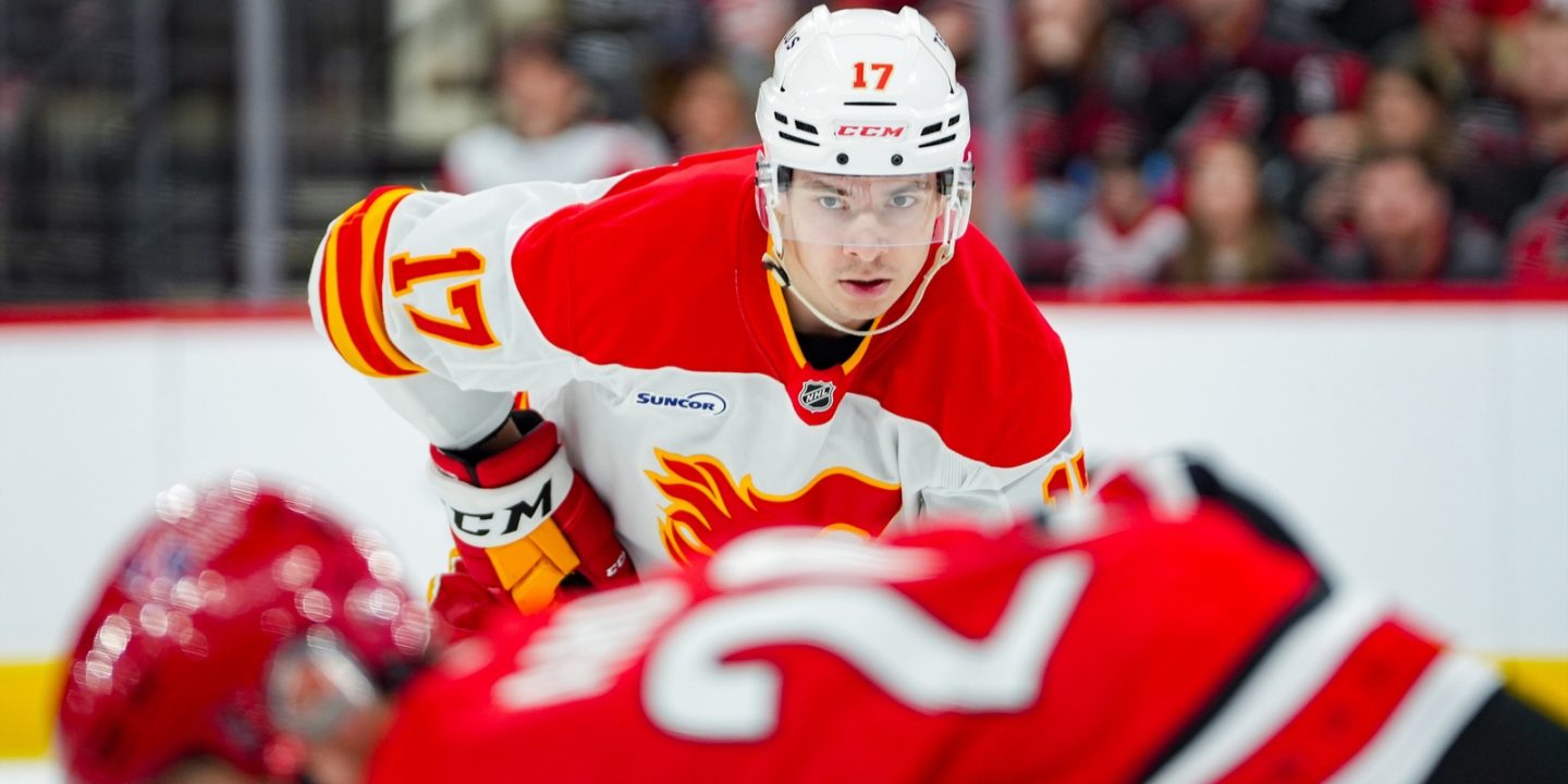 Пять бросков и два хита, но без очков: Егор Шарангович помог «Калгари» обыграть «Сиэтл»