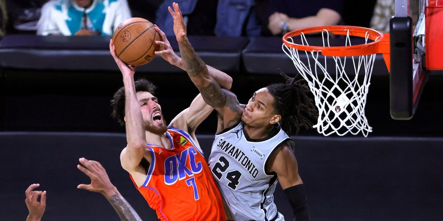 &#171;Нью-Йорк&#187; и &#171;Сан-Антонио&#187; встретятся в финале Кубка НБА