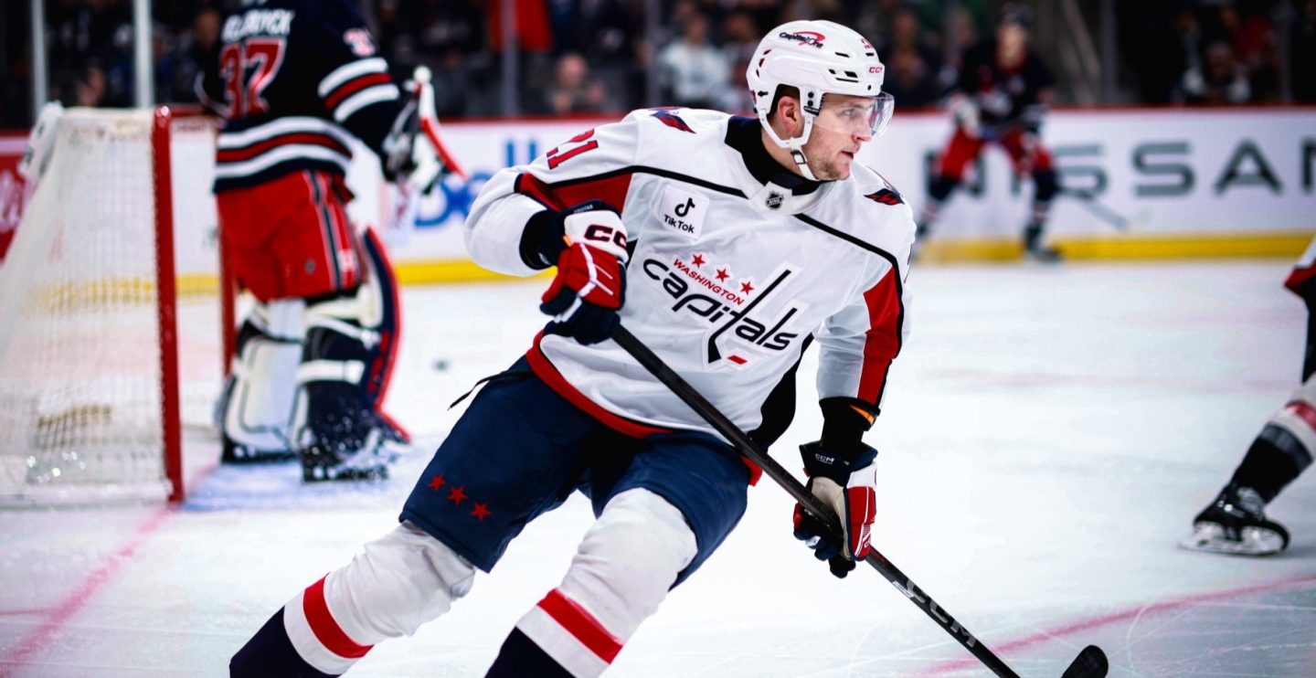 Алексей Протас заработал -2 в гостевом матче против «Виннипега»