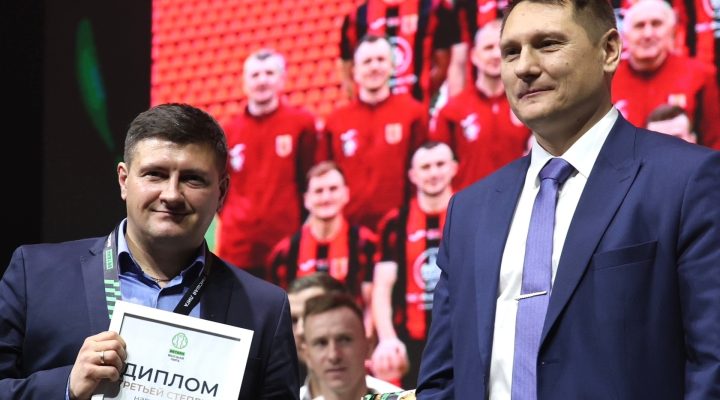 «Надо спрашивать с себя». Алексей Бага согласился с критикой Александра Гуза